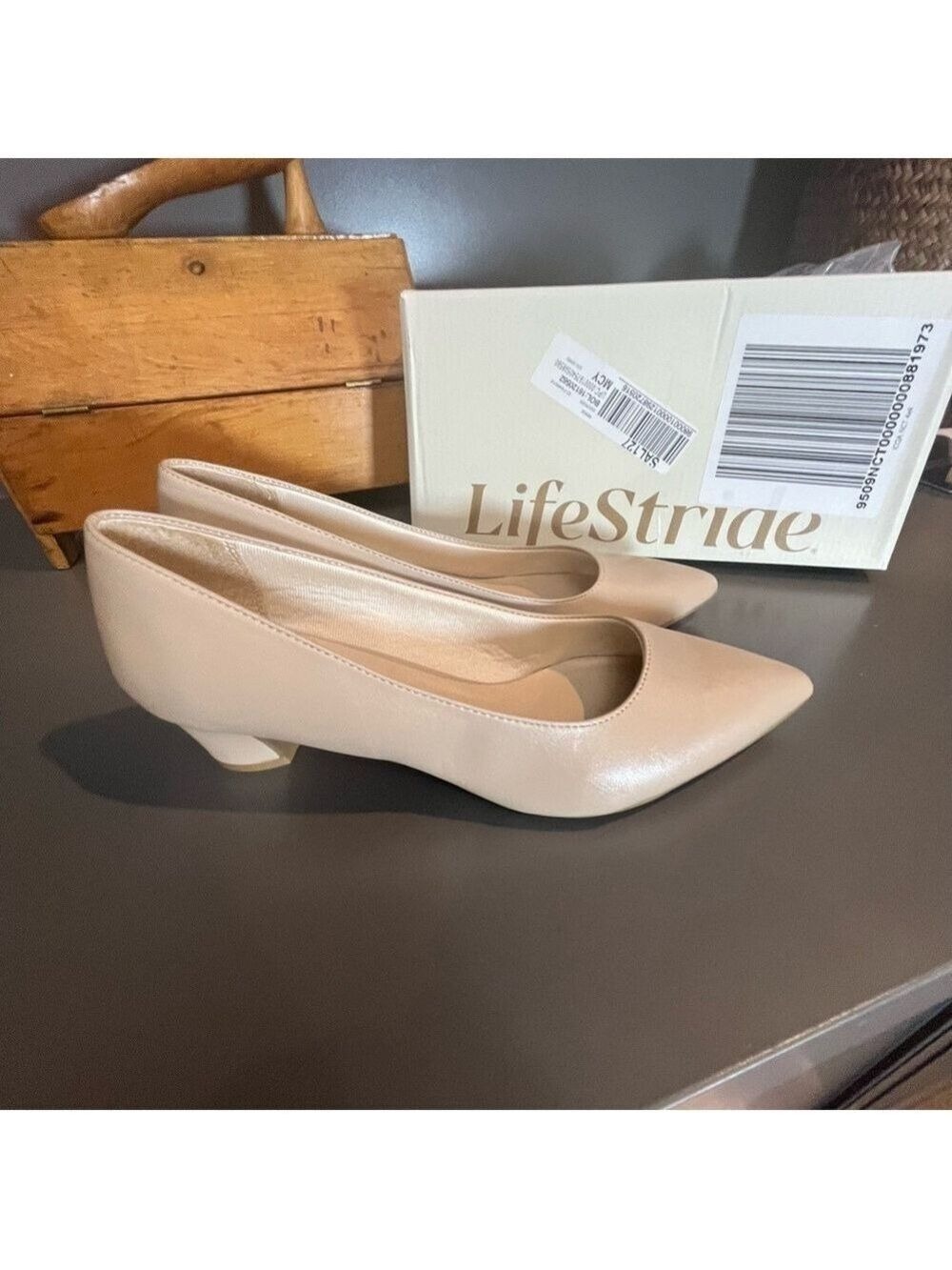 Life Stride Cream Heels Elegant Comfort